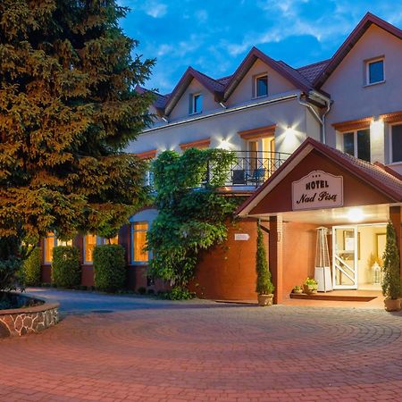Hotel Nad Pisa Pisz Kültér fotó