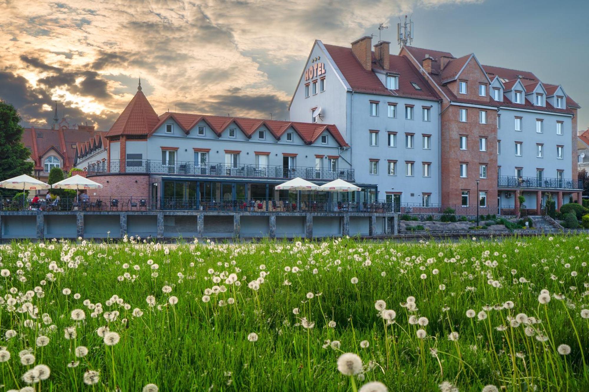 Hotel Nad Pisa Pisz Kültér fotó